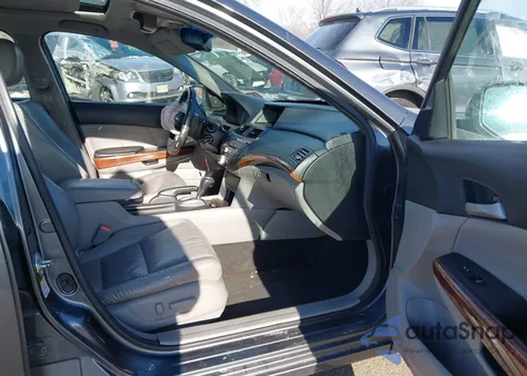 2012 Honda Accord 3.5 Ex-L z USA, uszkodzony, nr VIN 1HGCP3F84CA041111